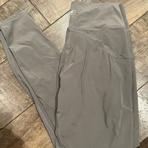 Alphalete leggings- hardly worn! Super comfortable w/ side pockets